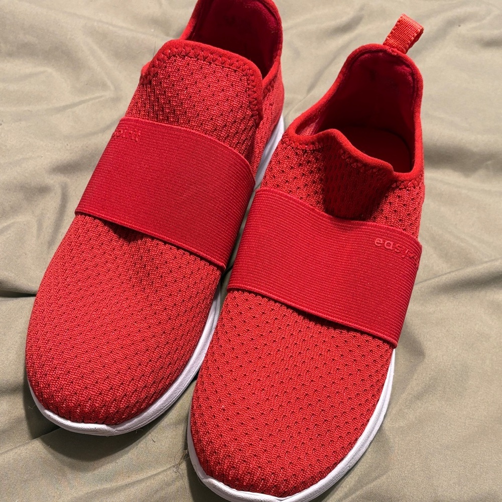 New easy~spirit red sneakers, slip-on, size 6M